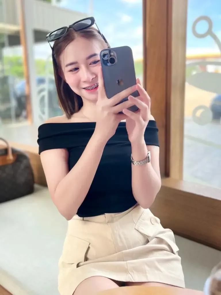 น้อง น้อง ริต้า — สีมาภาพ